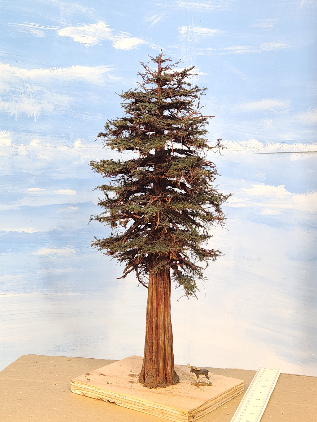 Redwood Tree 16 Inch