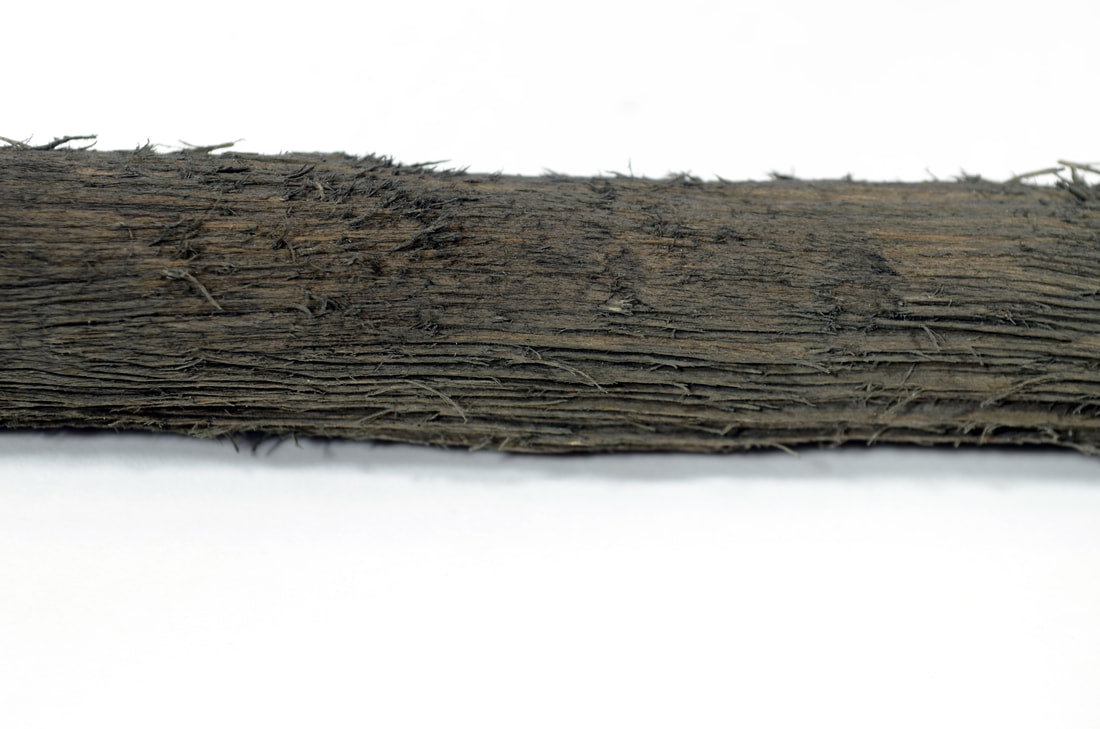 Logs: 5/8" to 3/4"+  diameter and length 12" to 14"