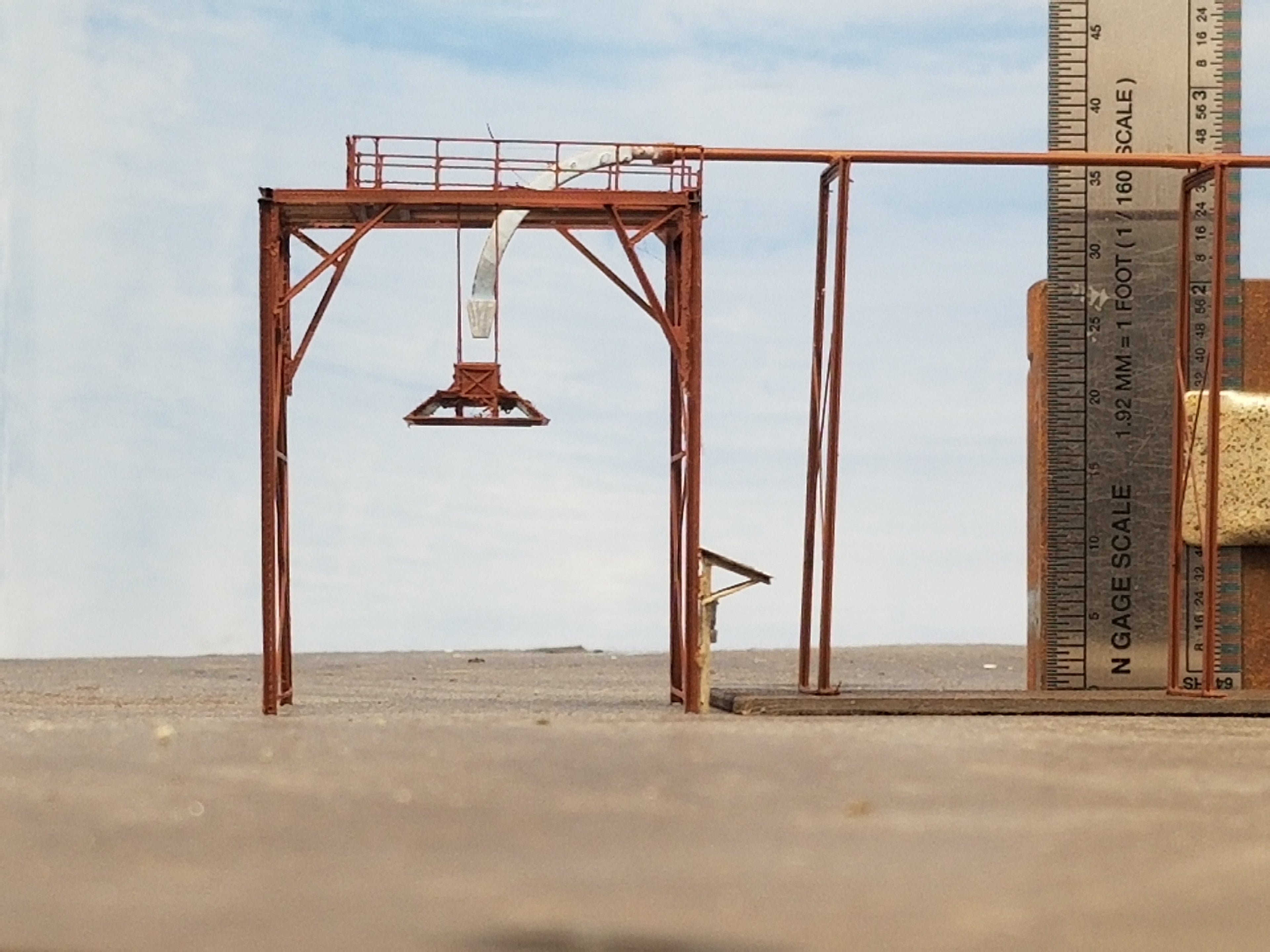 CHIP LOADER, BUILT, N SCALE