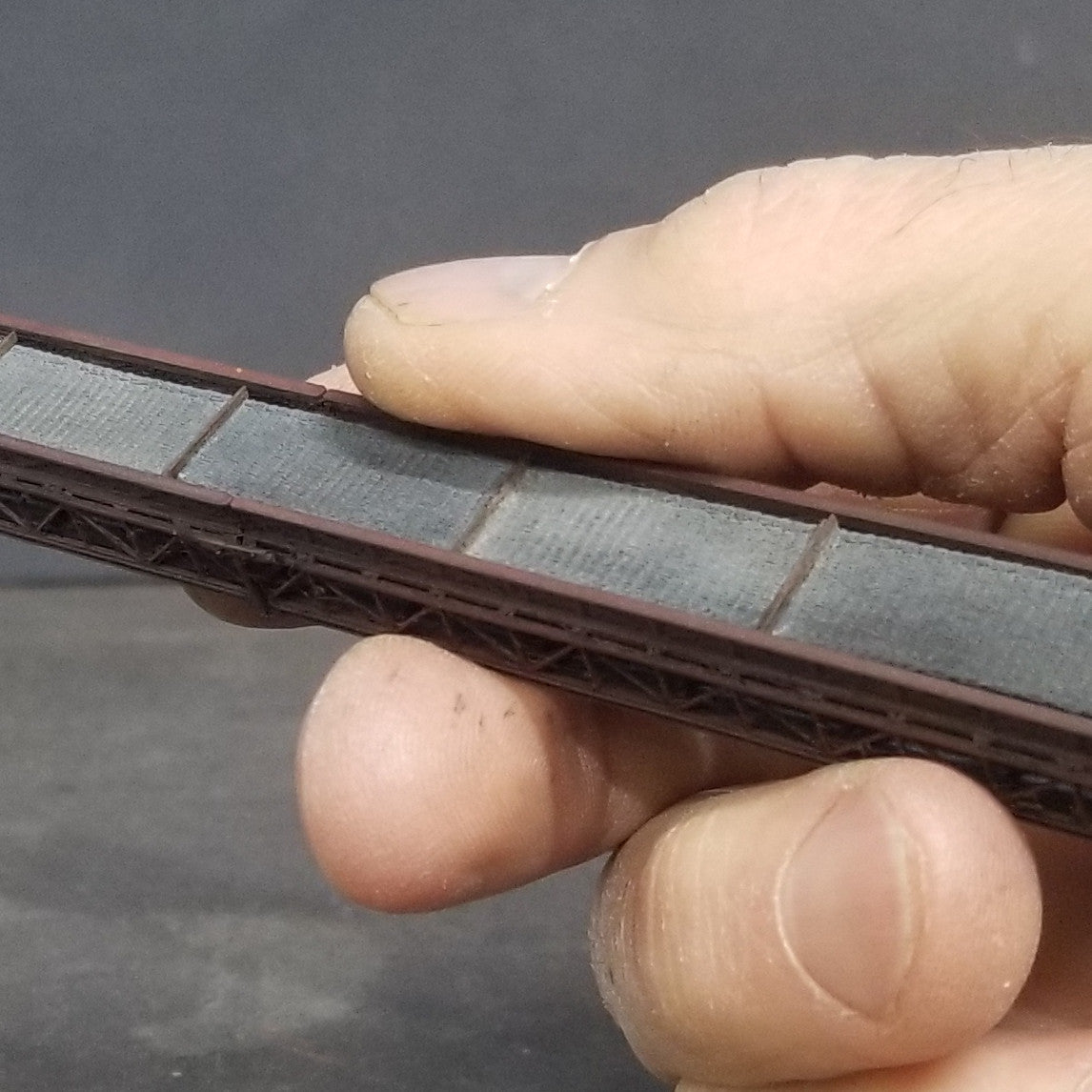 CONVEYOR BELT, HO SCALE, "ROUGH & READY"