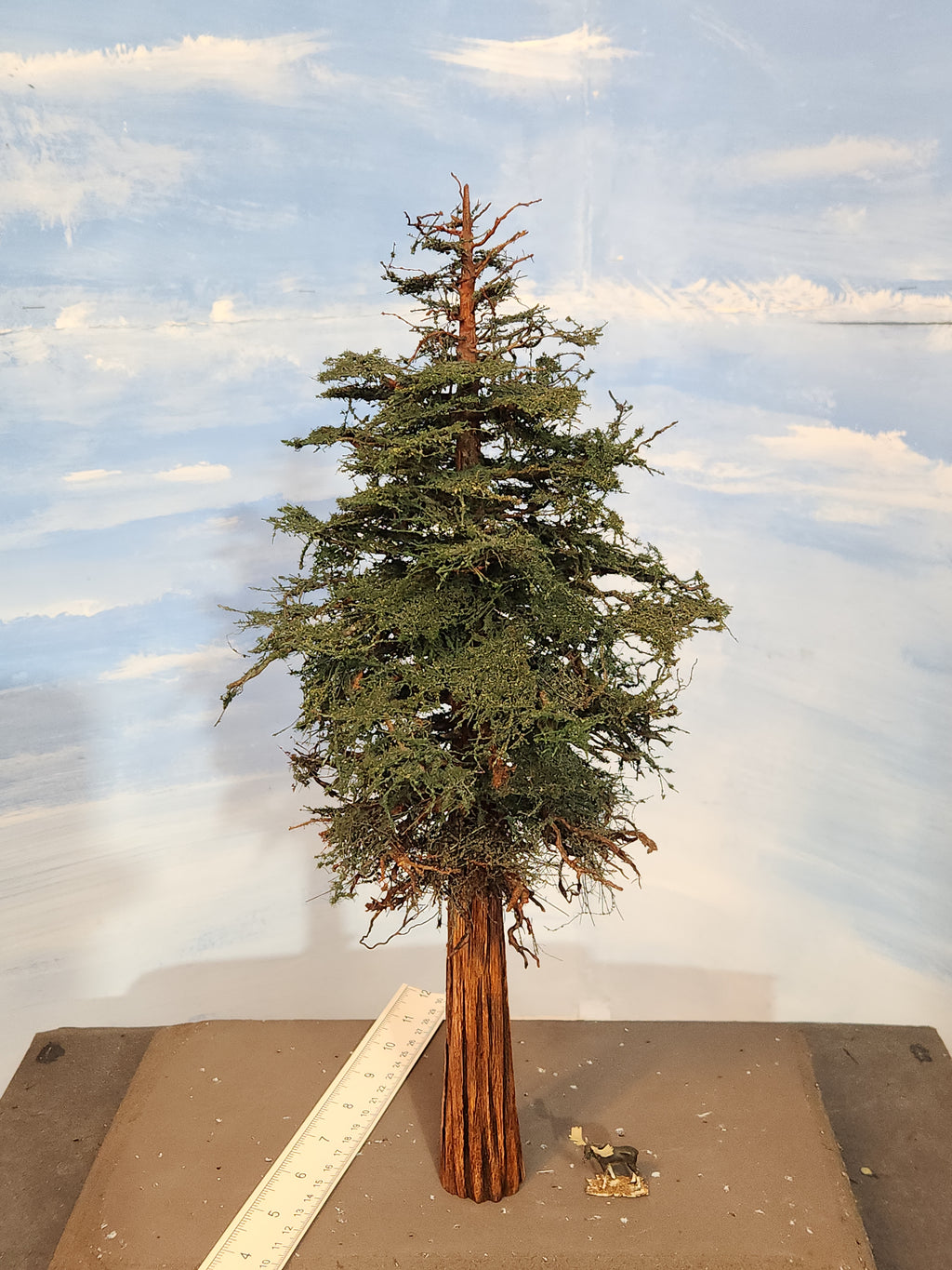 Redwood Tree 16 Inch