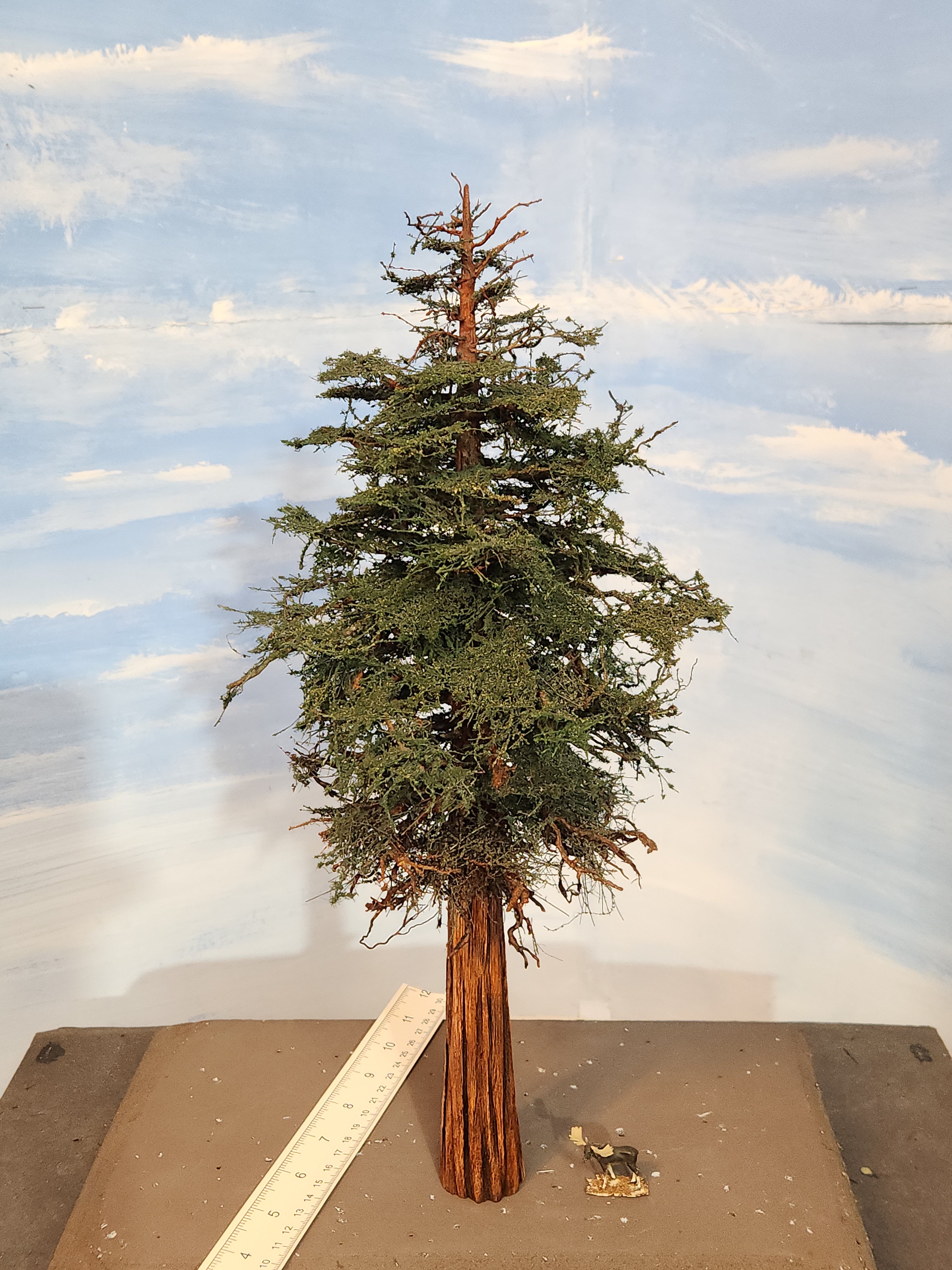 Redwood Tree 16 Inch