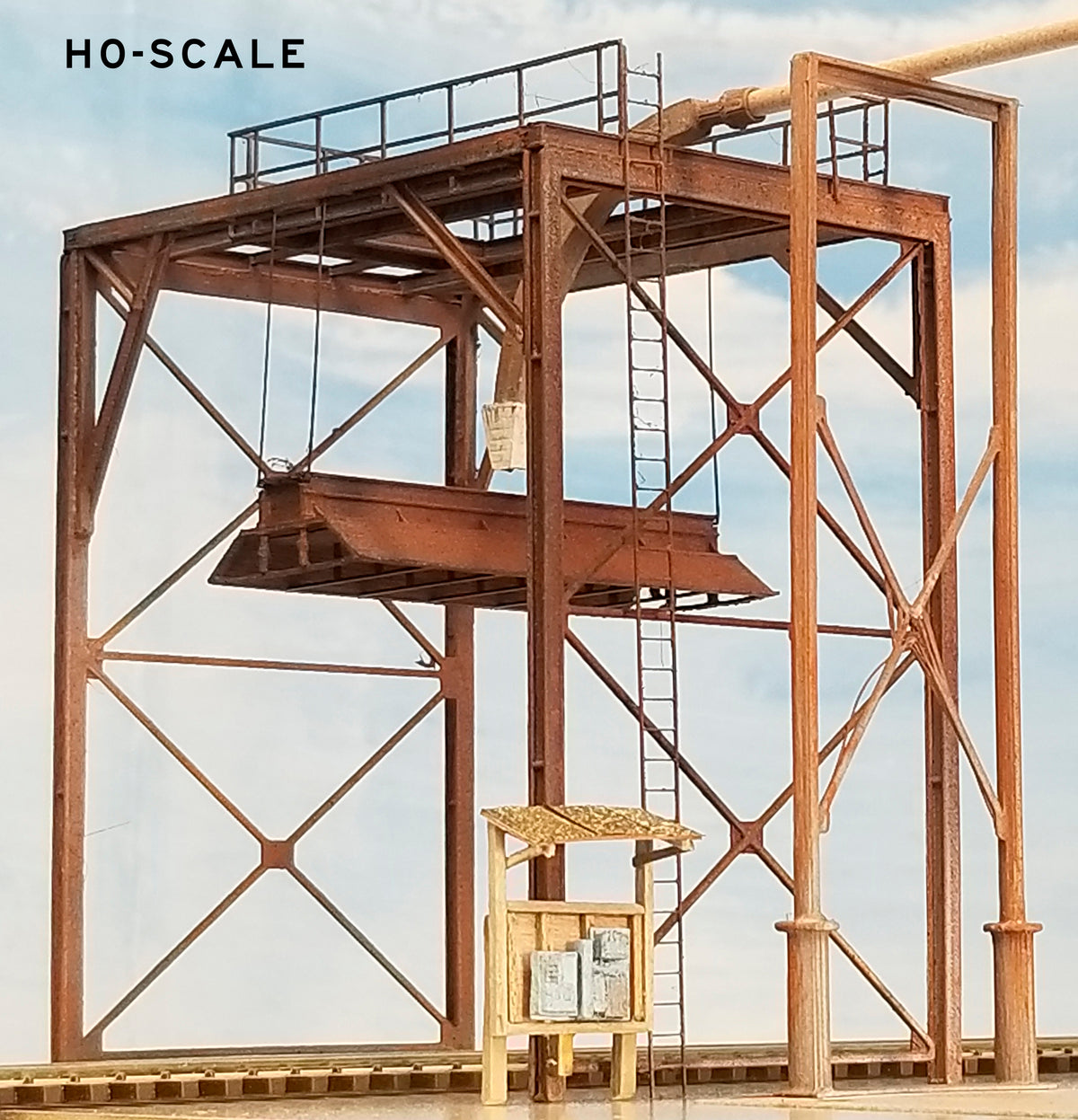 HO-Scale model of a 1980's wood chip loader by Coastman's Scenic Products